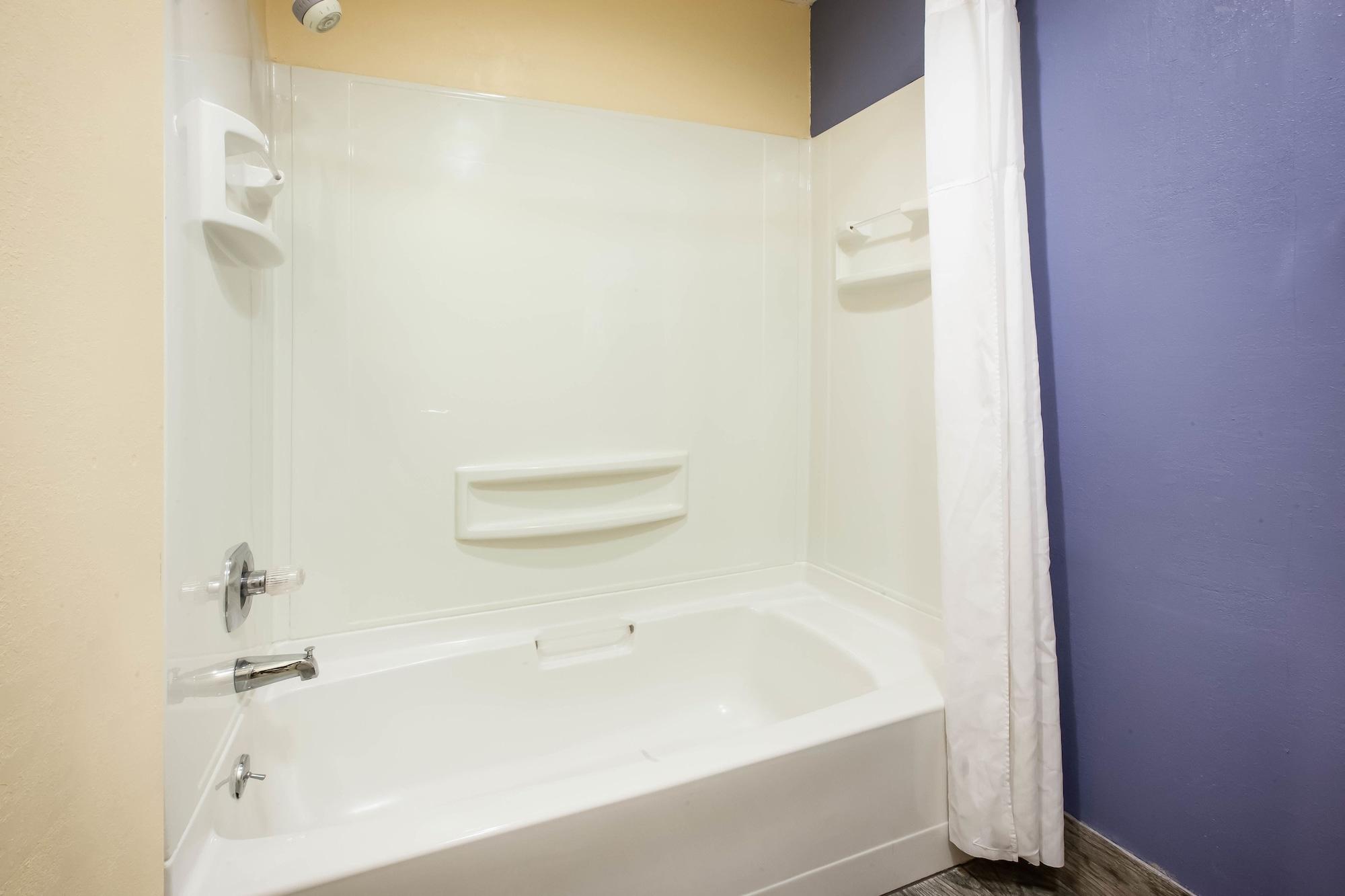 Days Inn By Wyndham Cadillac Luaran gambar