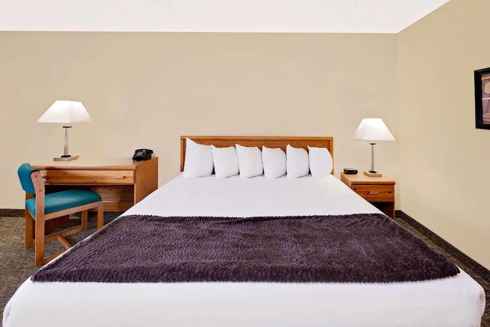 Days Inn By Wyndham Cadillac Luaran gambar