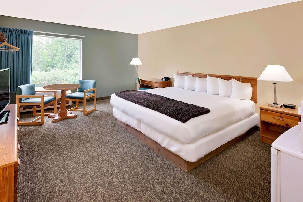 Days Inn By Wyndham Cadillac Luaran gambar