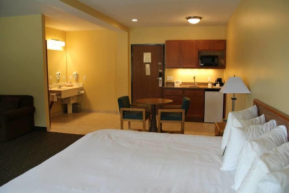Days Inn By Wyndham Cadillac Luaran gambar
