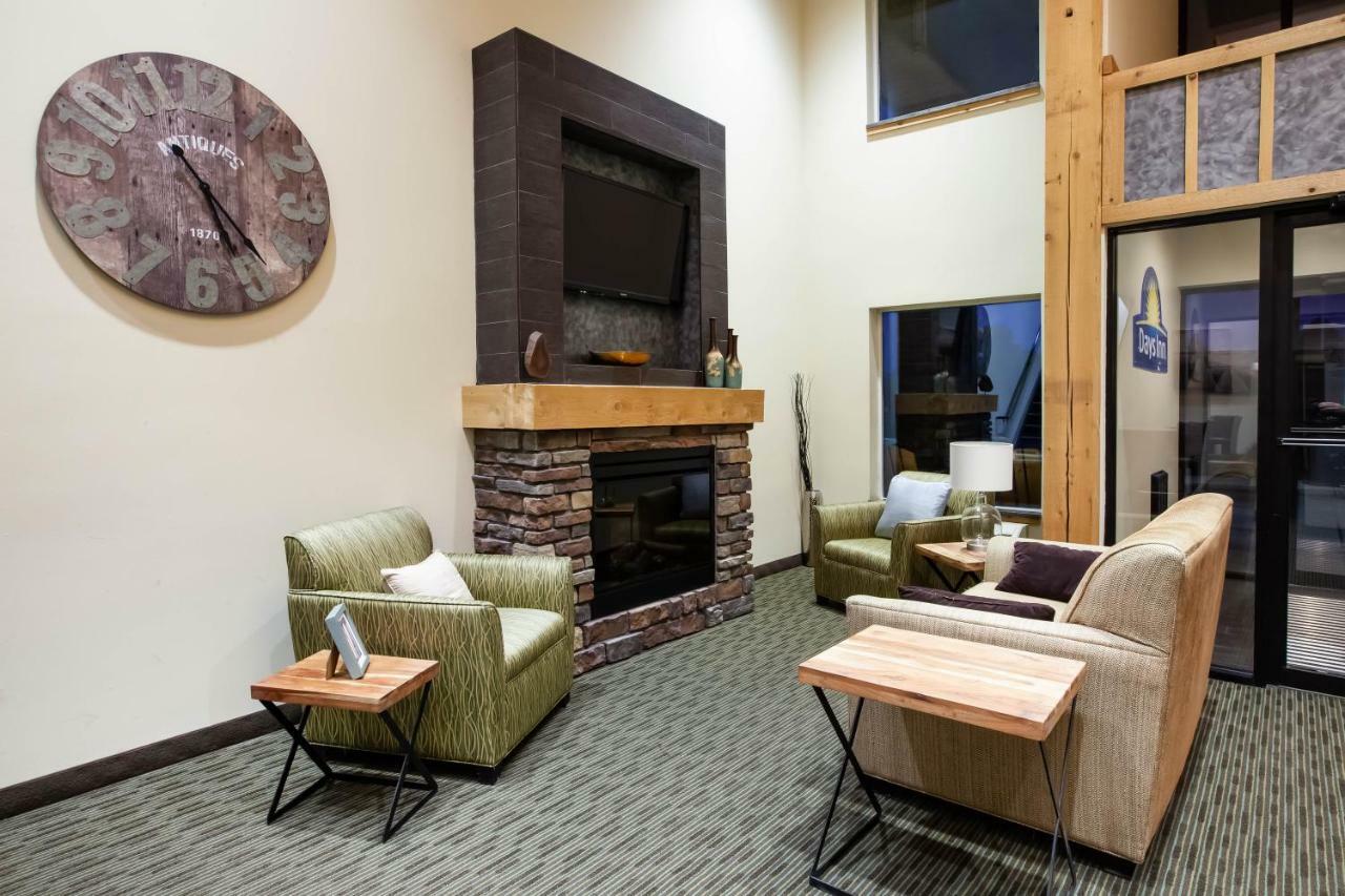 Days Inn By Wyndham Cadillac Luaran gambar
