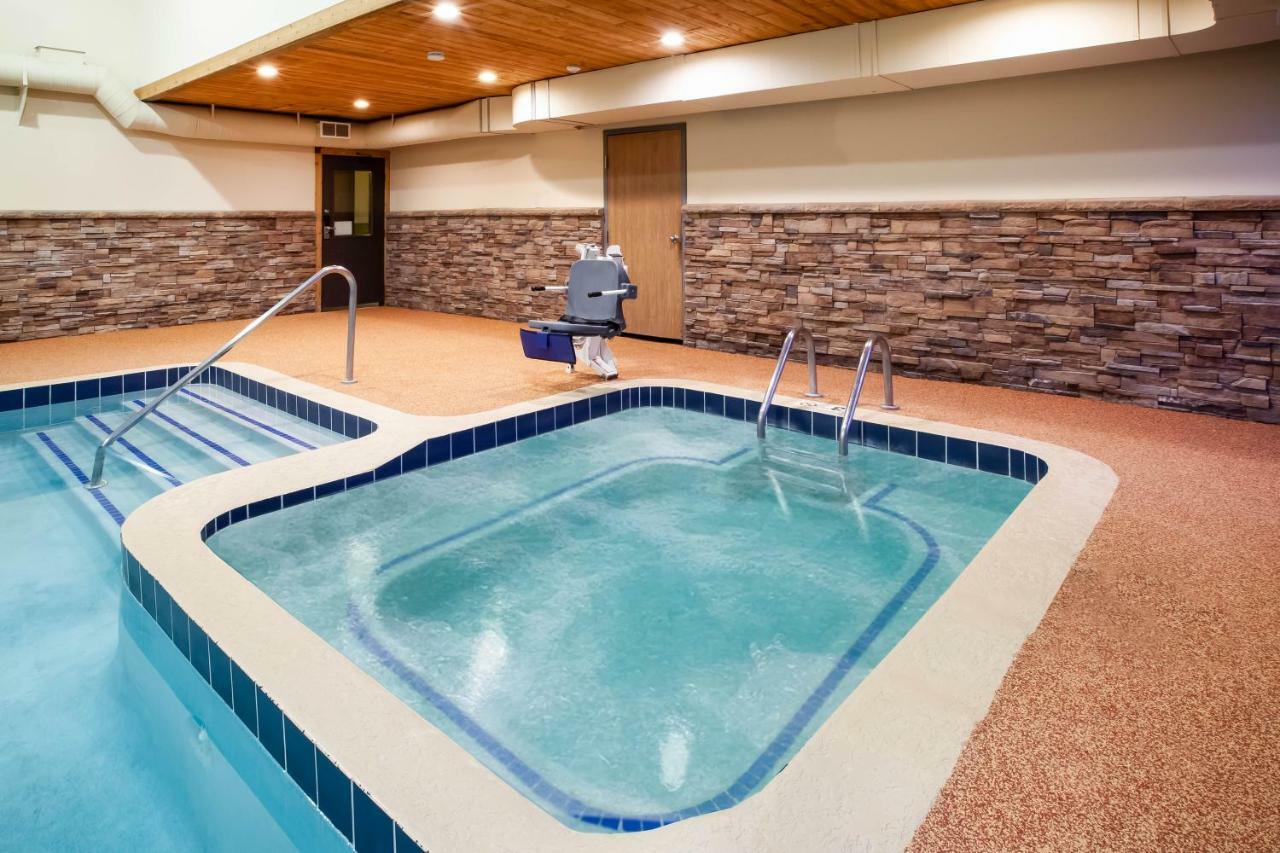 Days Inn By Wyndham Cadillac Luaran gambar