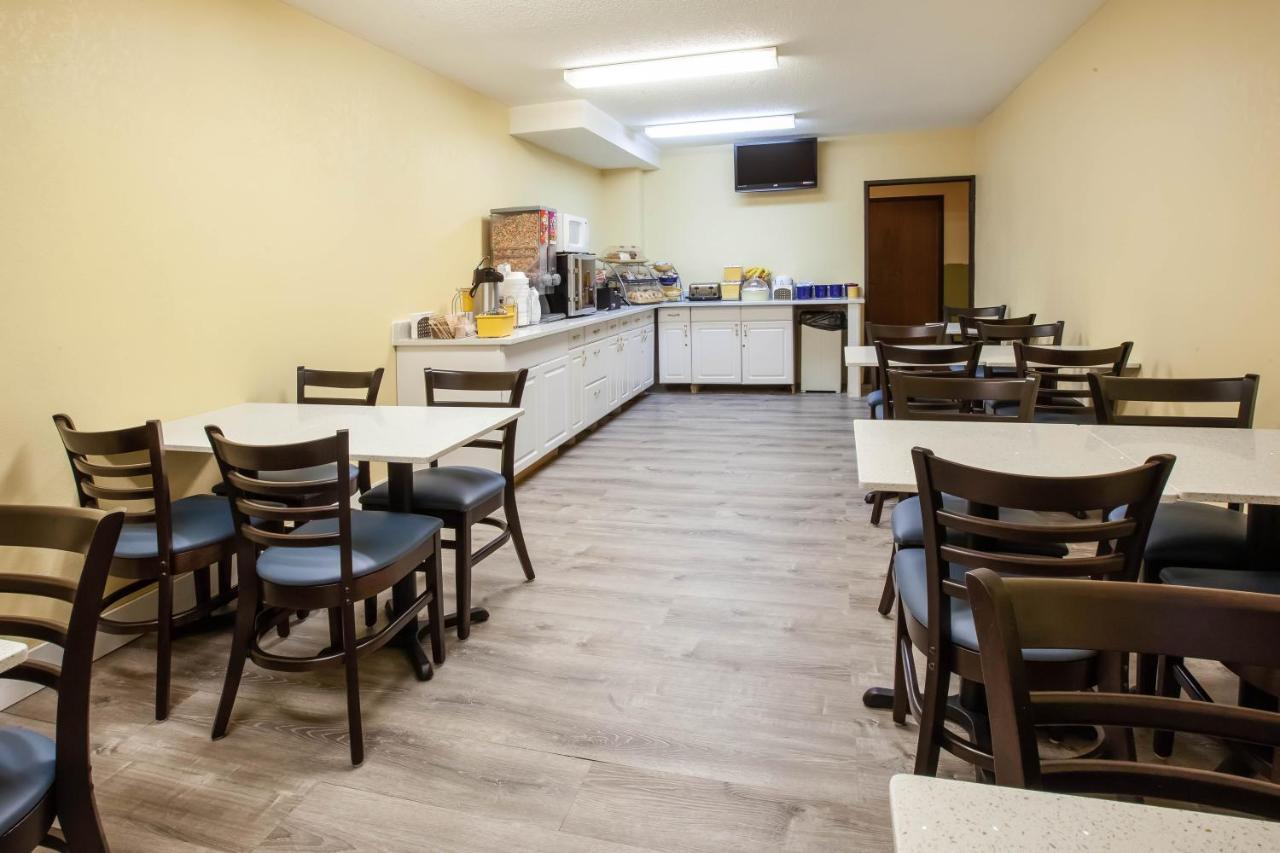 Days Inn By Wyndham Cadillac Luaran gambar